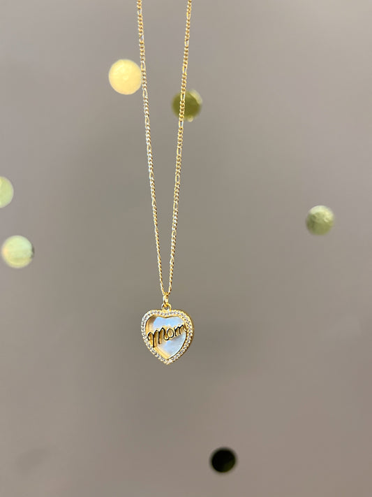 Mom Pendant in Gold