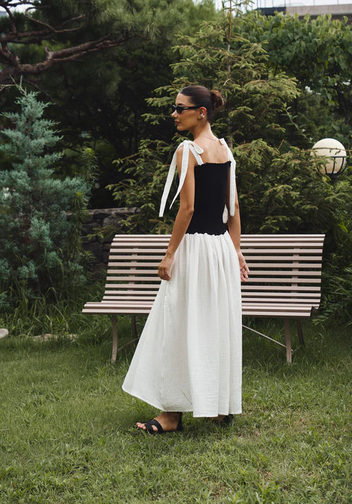 Moni Dress