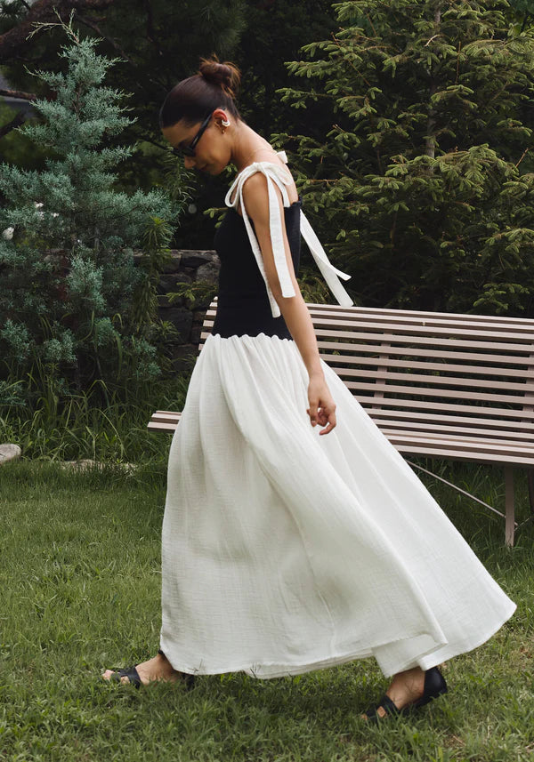 Moni Dress