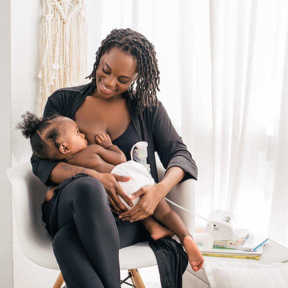 Sublime® Hands-Free Pumping & Nursing Bra in Black