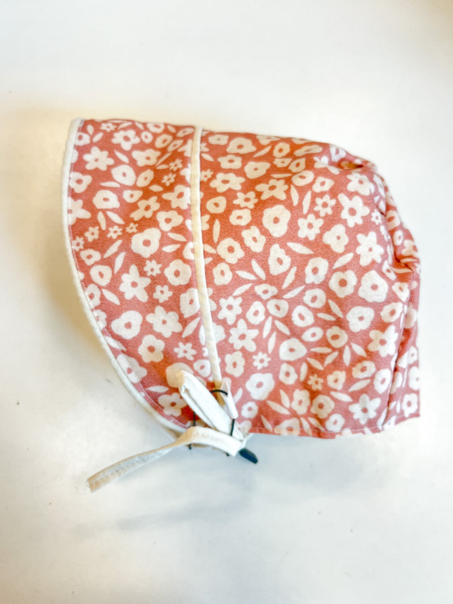 Dainty Floral Bonnet in Rose