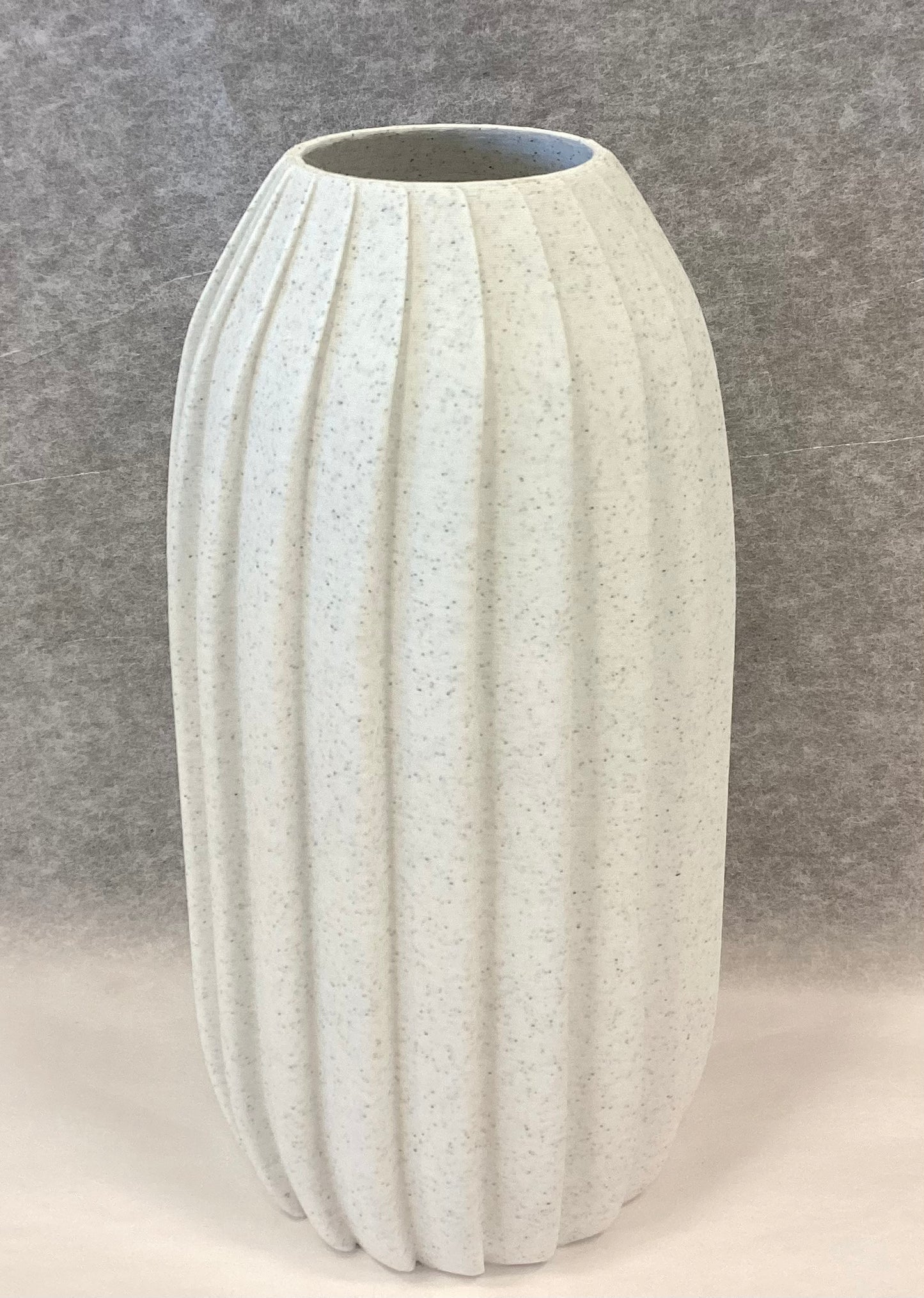 Nami Vase in Marble