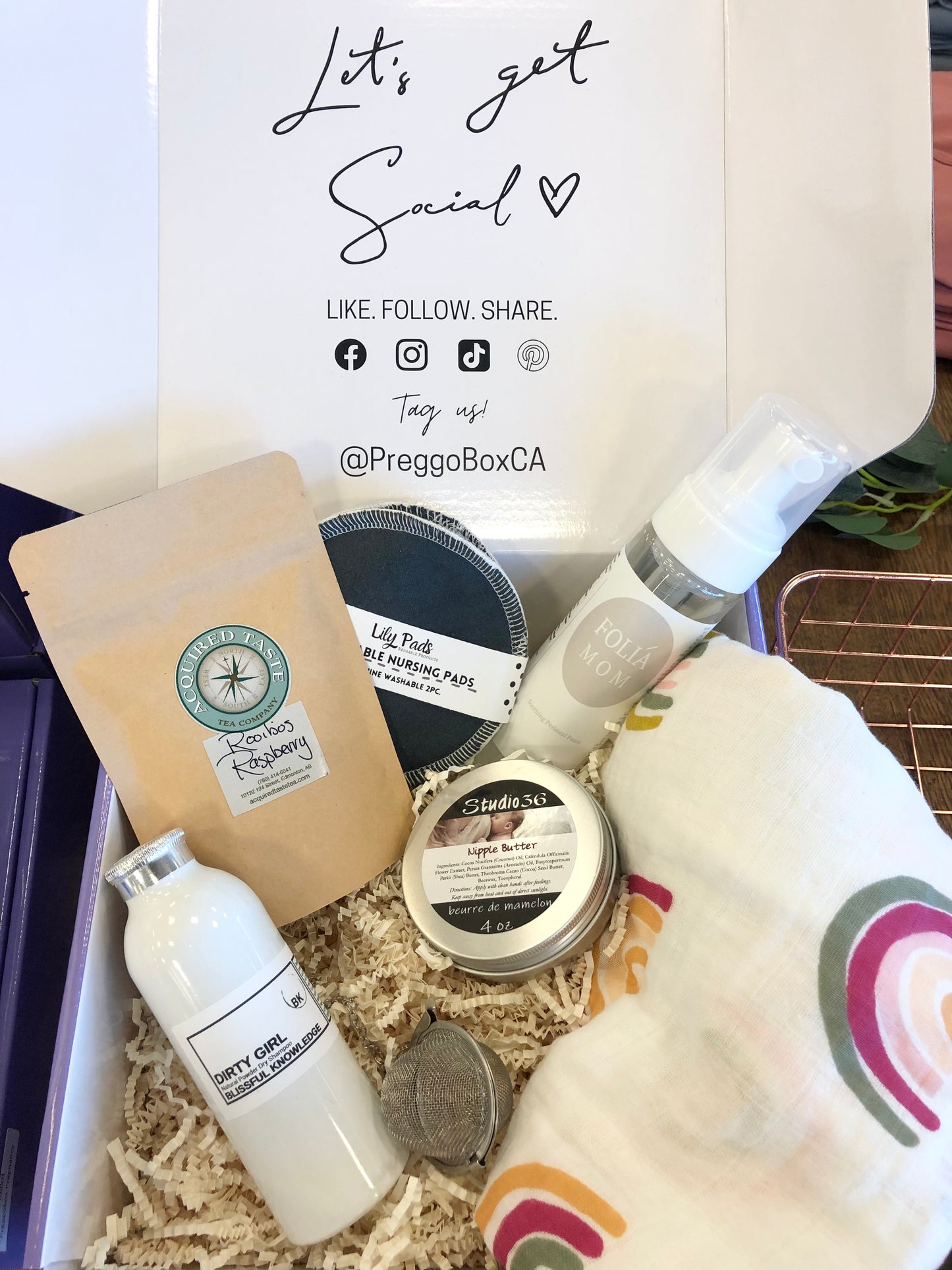 Postpartum Preggobox