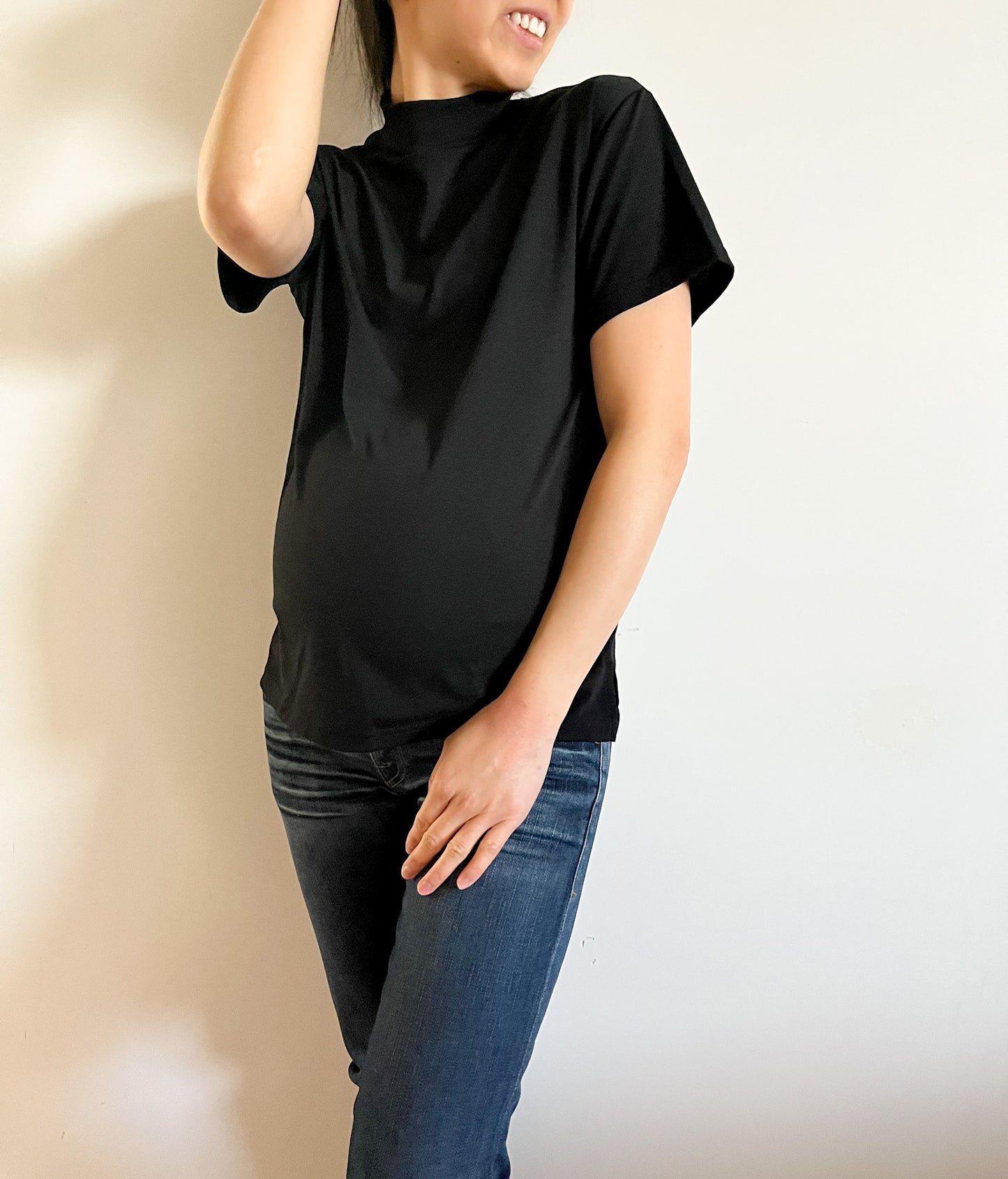 Taylor Mockneck in Black