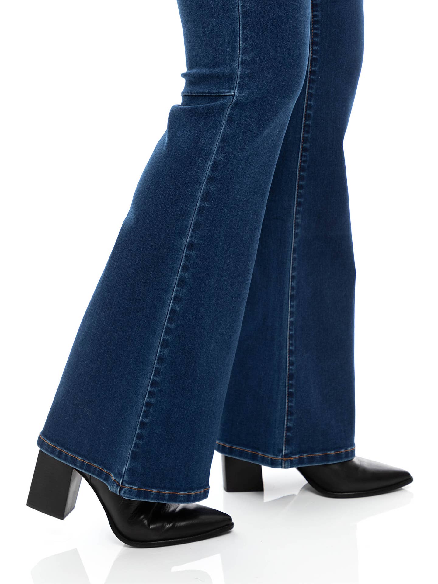 Alicia Slim Boot Jean