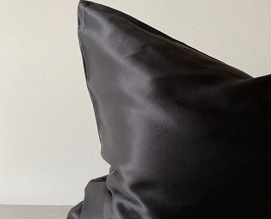 Pure Silk Beauty Pillowcase in Black