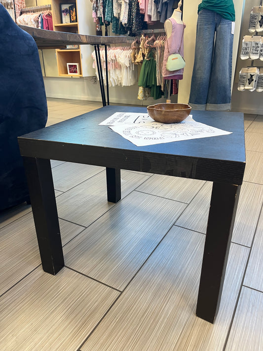 Free Small Tables for Moms Groups moms only