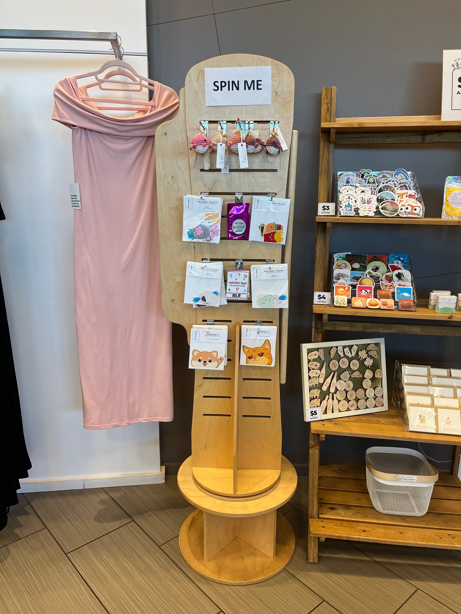 Wood Rotating Display Shelf with Metal Hooks – The Fourth
