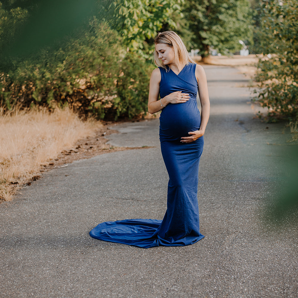 Santiago Maternity Gown in Navy Size XS/S