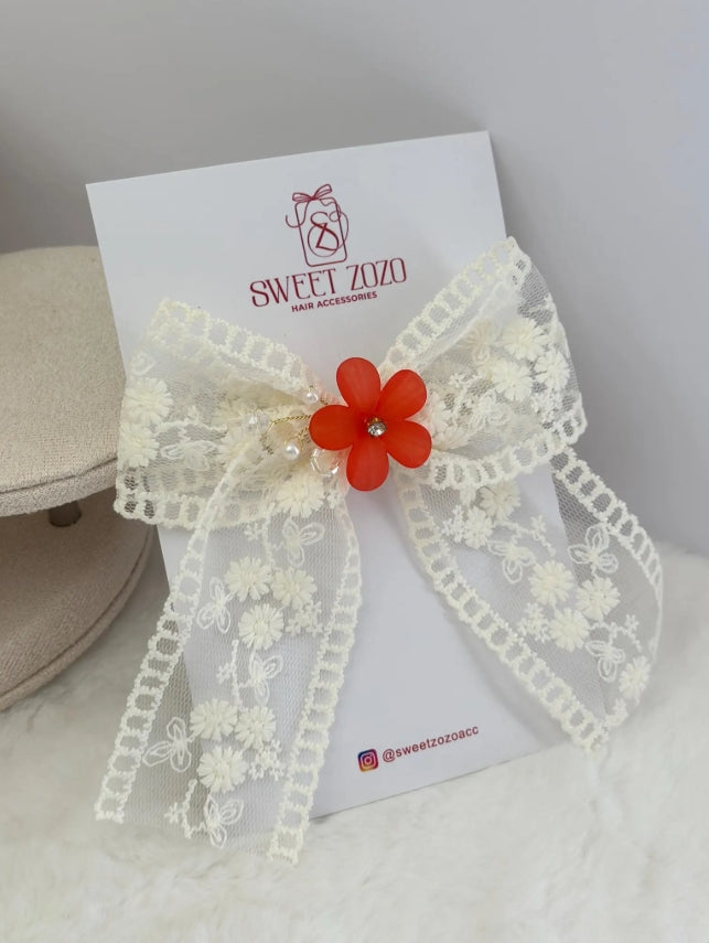 Lace Charm Bow Clip
