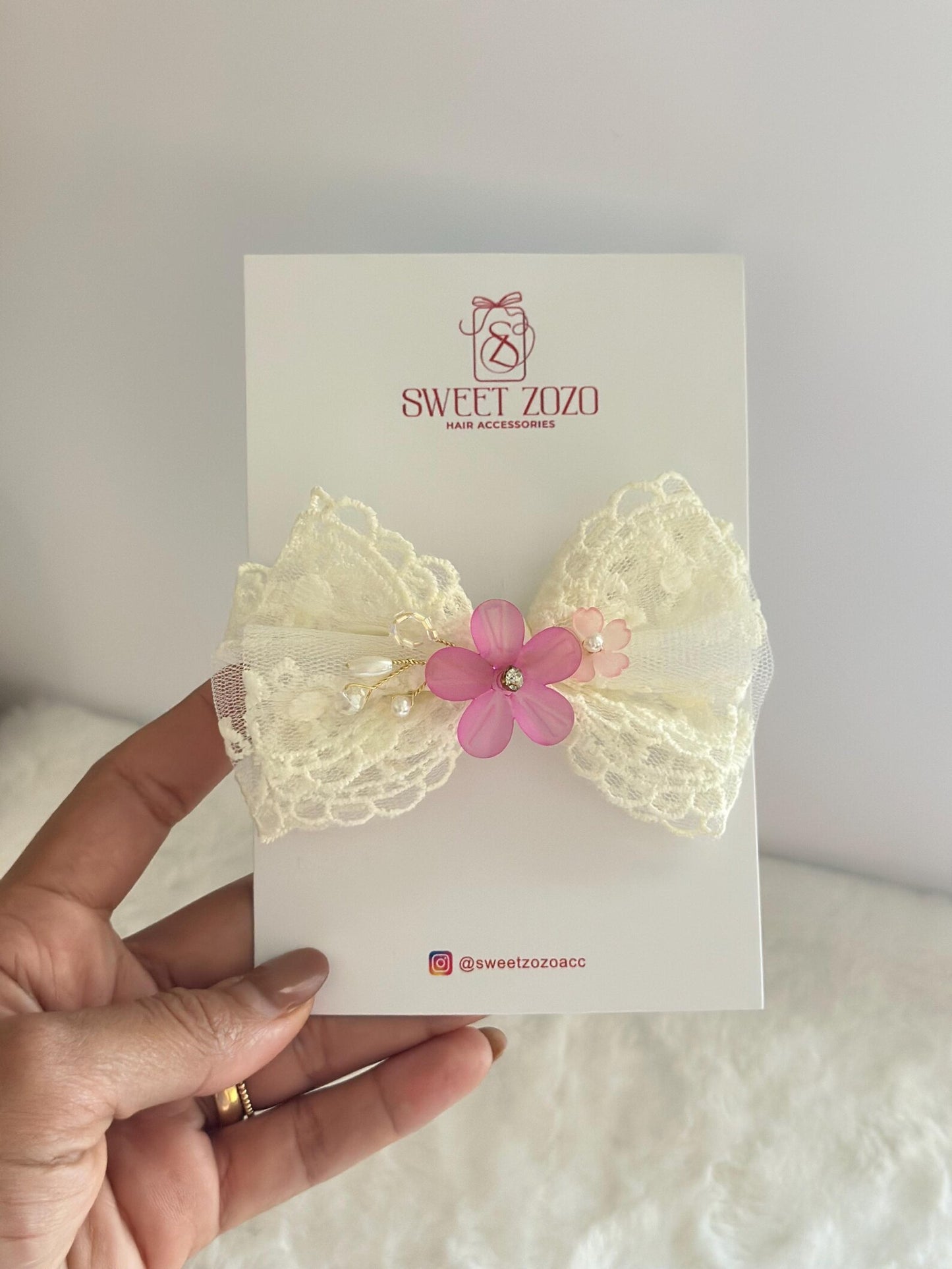 Lace Charm Bow Clip