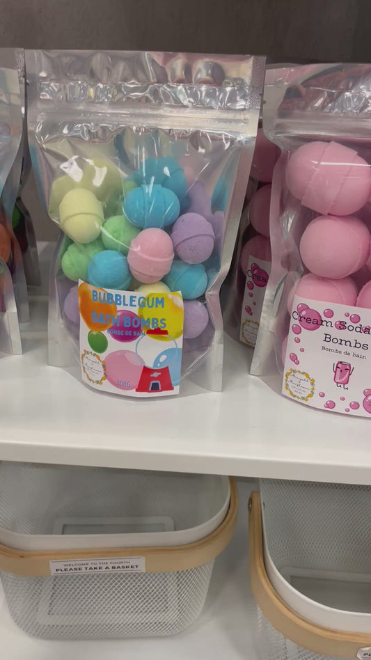 Bubblegum Mini Bath Bomb