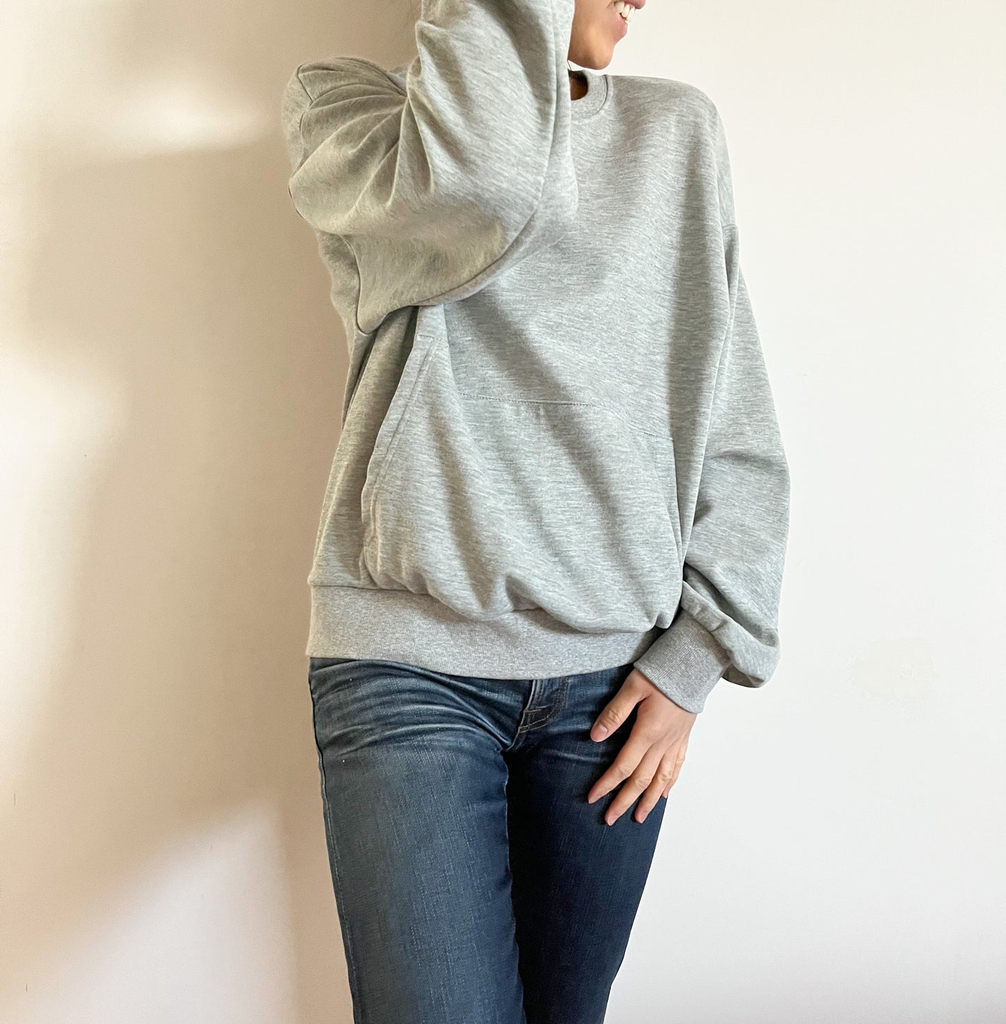 Sara Sweatshirt in Grey